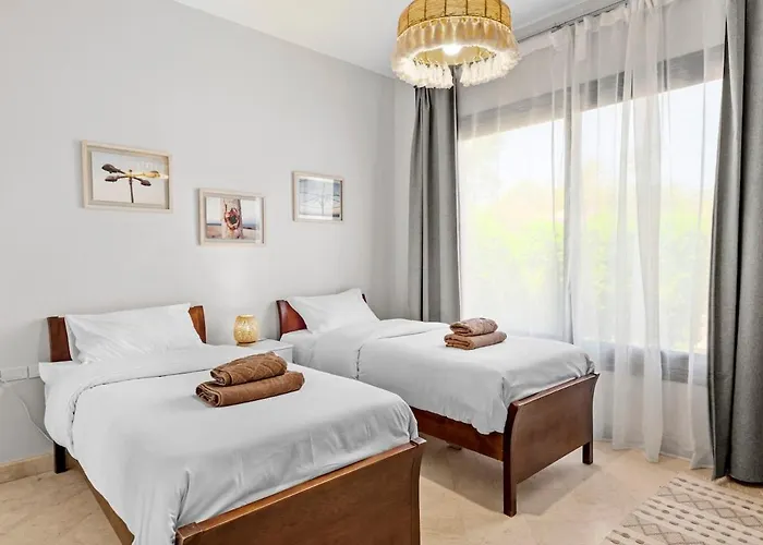 Blue Breeze I Nesty Hospitality Apartment